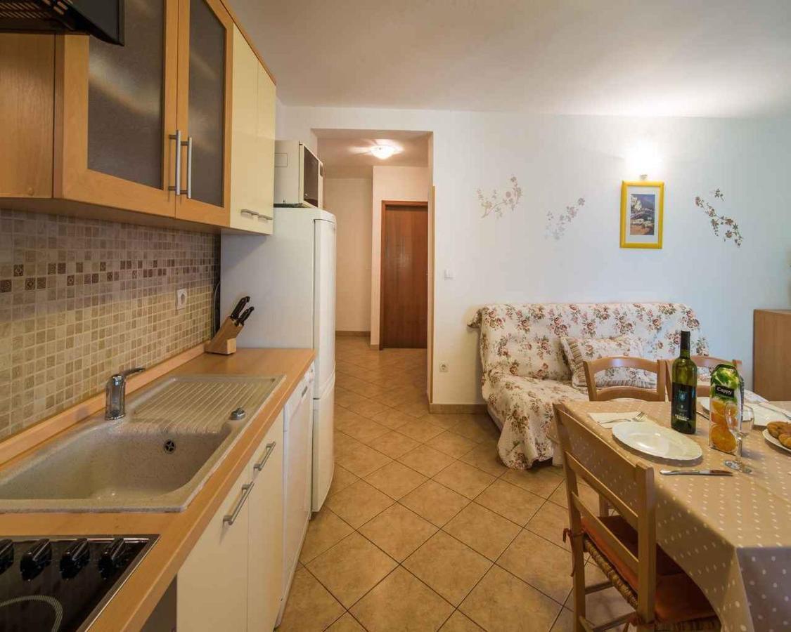 Apartments In Vrbnik/Insel Krk 13597 מראה חיצוני תמונה
