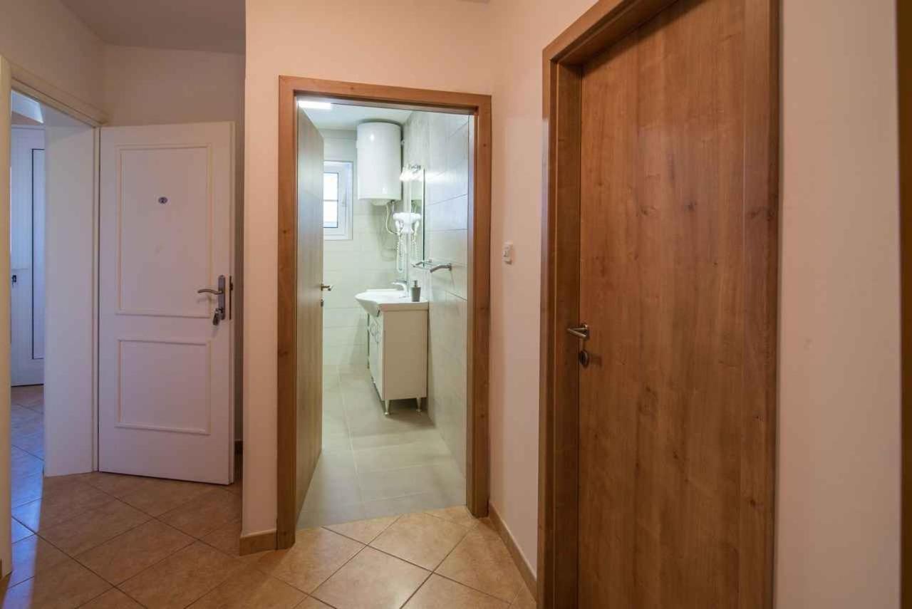 Apartments In Vrbnik/Insel Krk 13597 מראה חיצוני תמונה