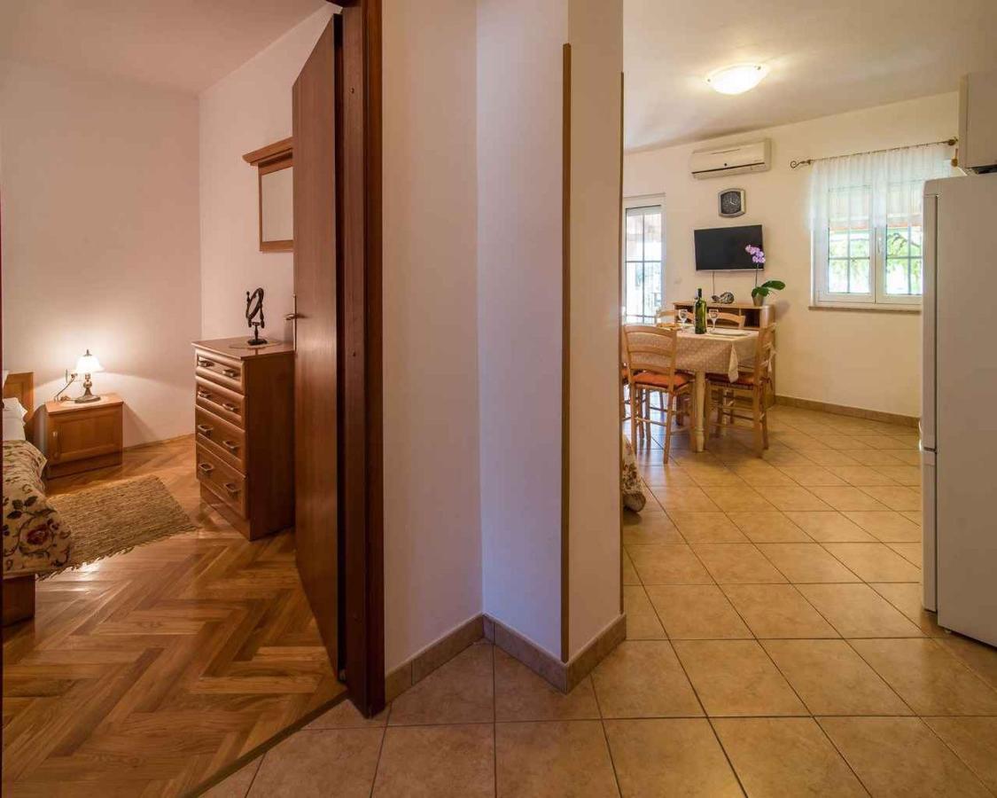 Apartments In Vrbnik/Insel Krk 13597 מראה חיצוני תמונה