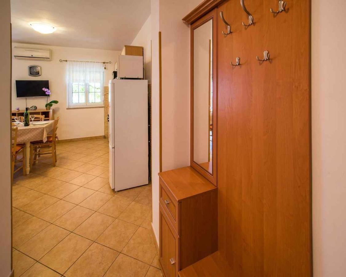 Apartments In Vrbnik/Insel Krk 13597 מראה חיצוני תמונה