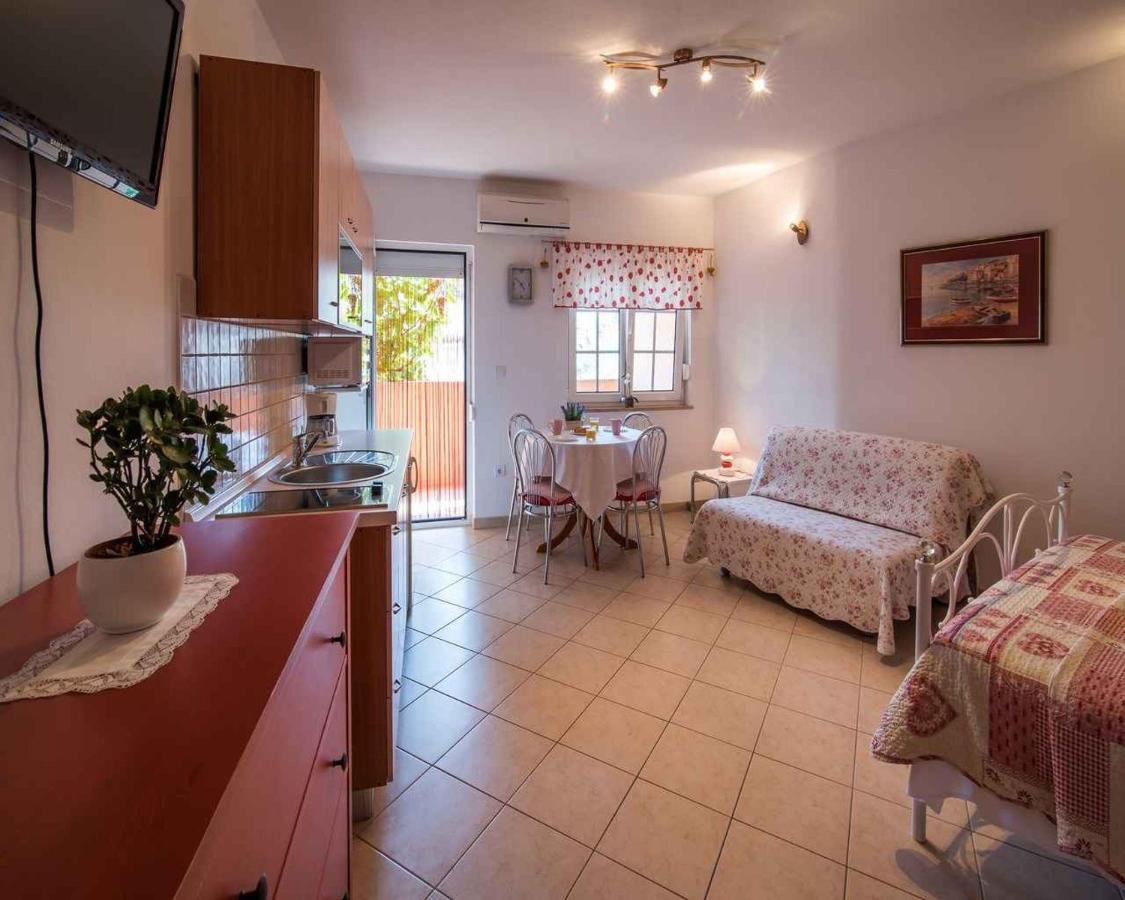 Apartments In Vrbnik/Insel Krk 13597 מראה חיצוני תמונה