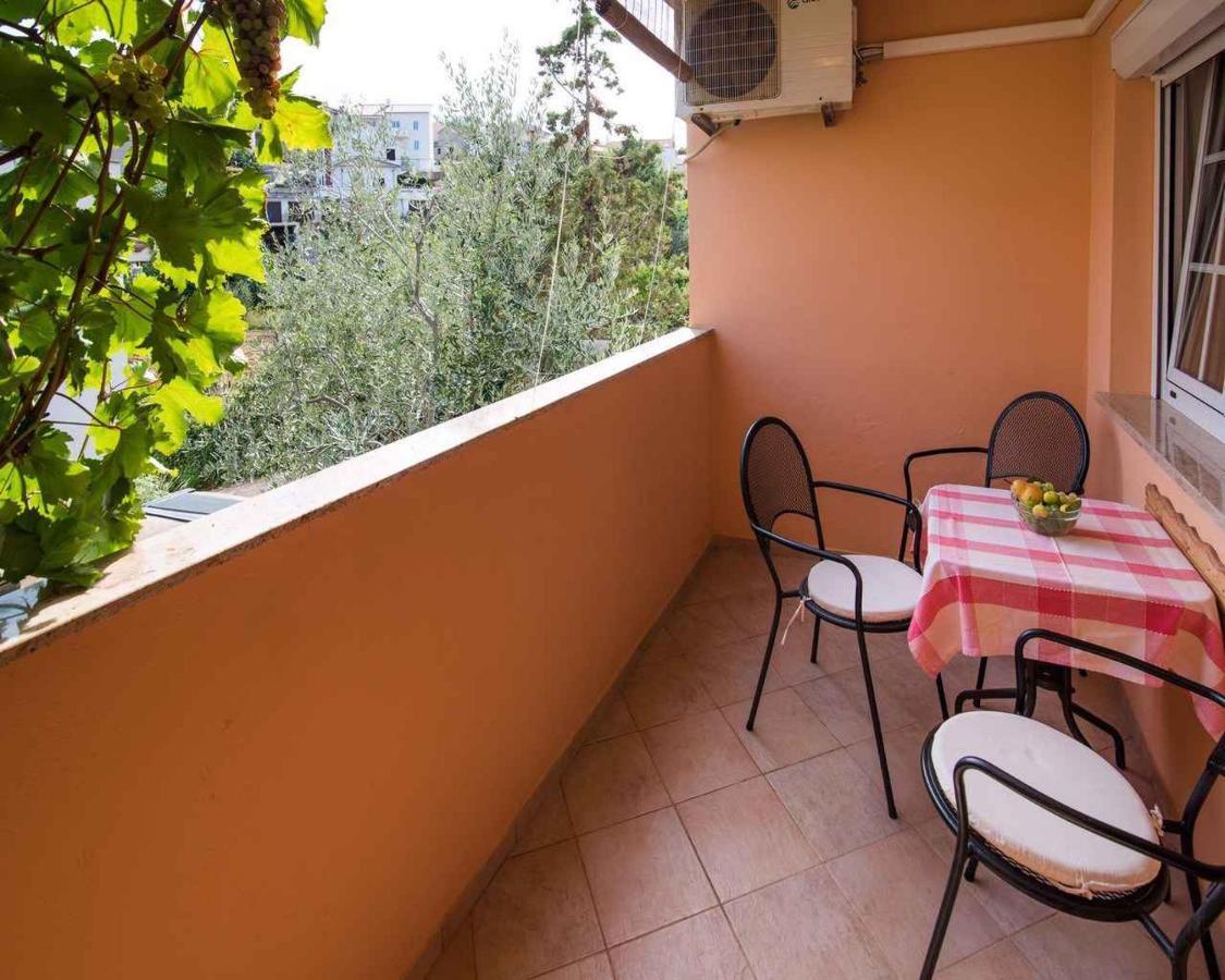 Apartments In Vrbnik/Insel Krk 13597 מראה חיצוני תמונה